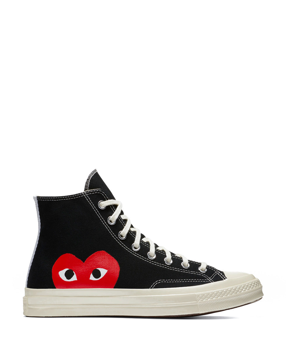 Black High Converse Heart