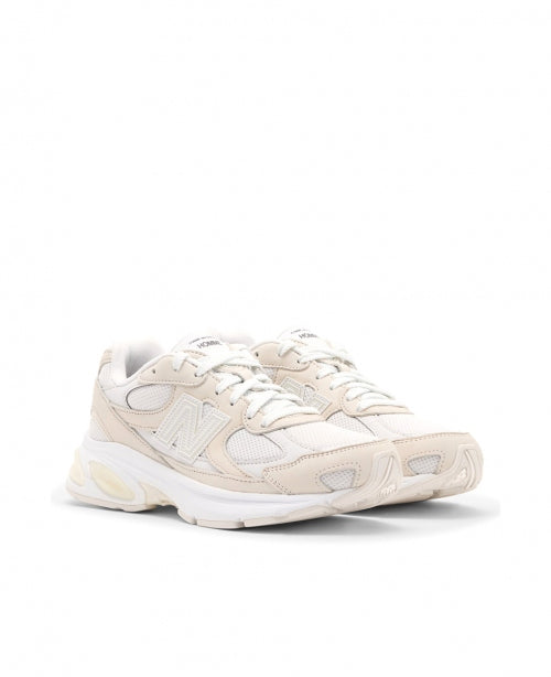 White New Balance Abzorb 2010