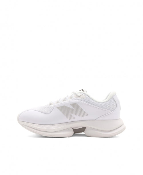 White New Balance TF100