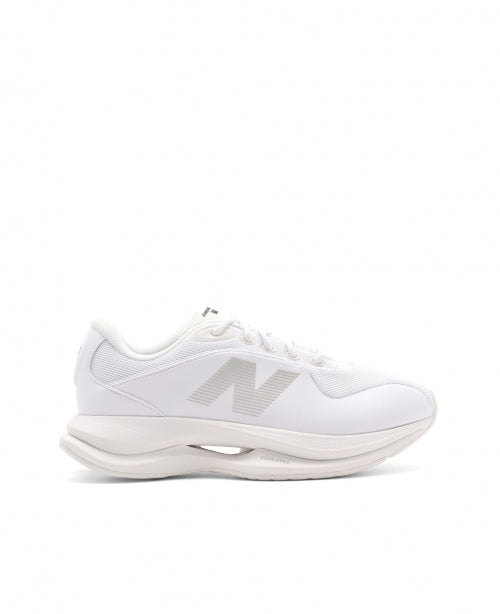 White New Balance TF100