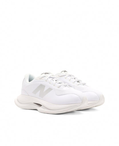 White New Balance TF100