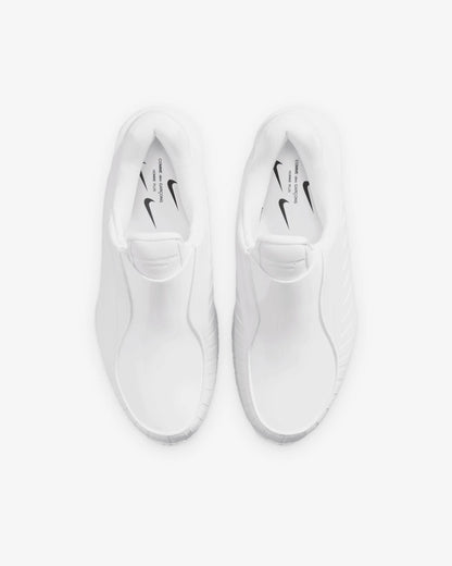 White Nike Air Max Dolce